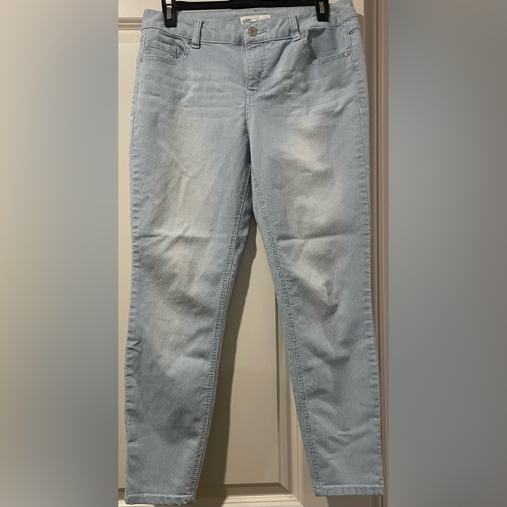 Artisan NY Women’s Striped Crop Pant